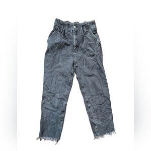 Abercrombie & Fitch A&F Mom Jeans Size 29 8R High Rise Black Wash Distressed Hem